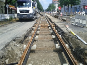 Am Dienstag begannen die Betonierungsarbeiten an der Freienwalder Straße